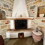 Stone Mina Hébergement de vacances *