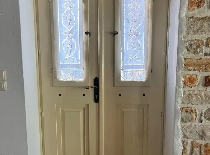 Stone Mina Angairiá